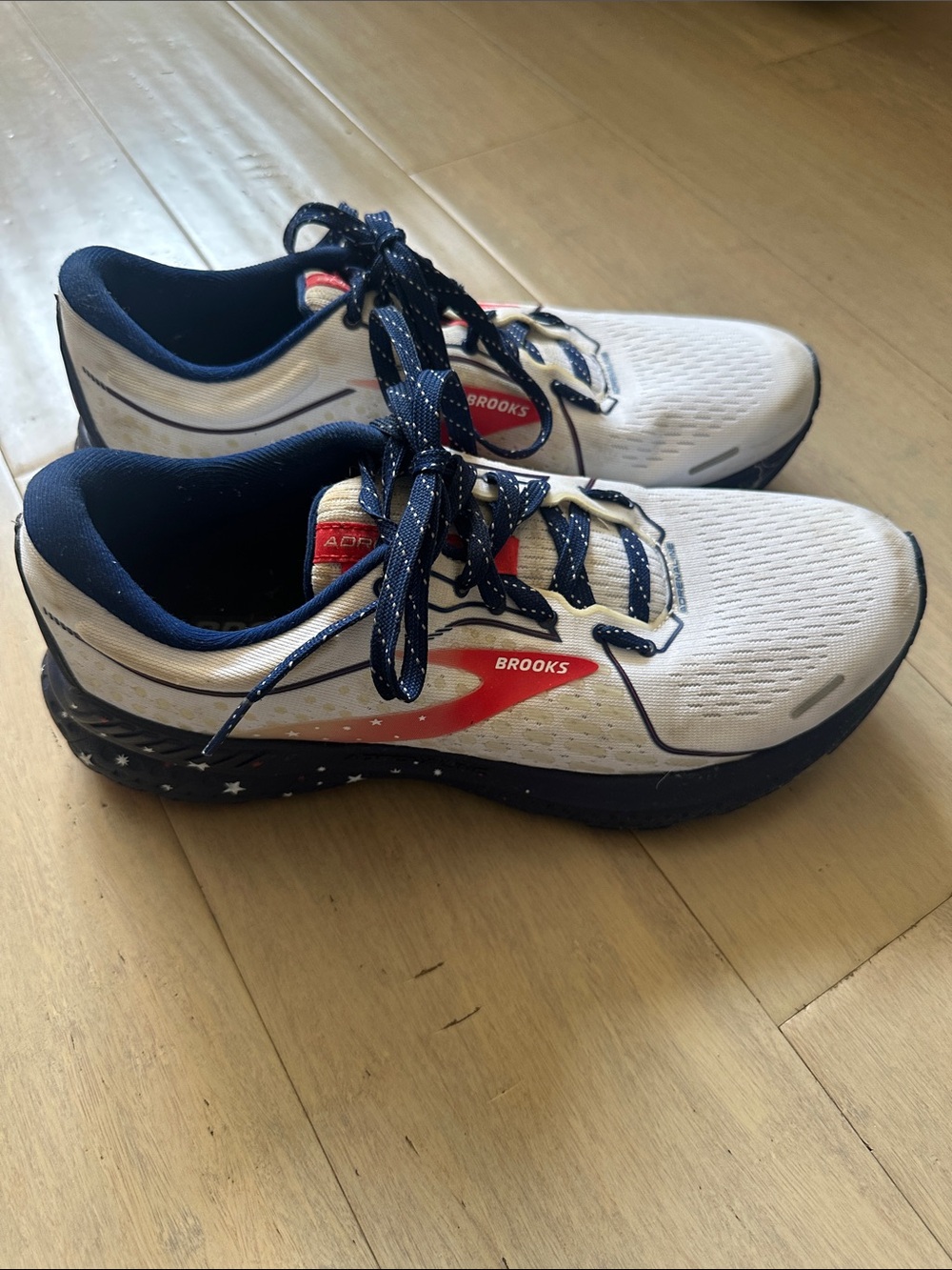 Brooks women’s USA Adrenaline Running Shoes size 10/42